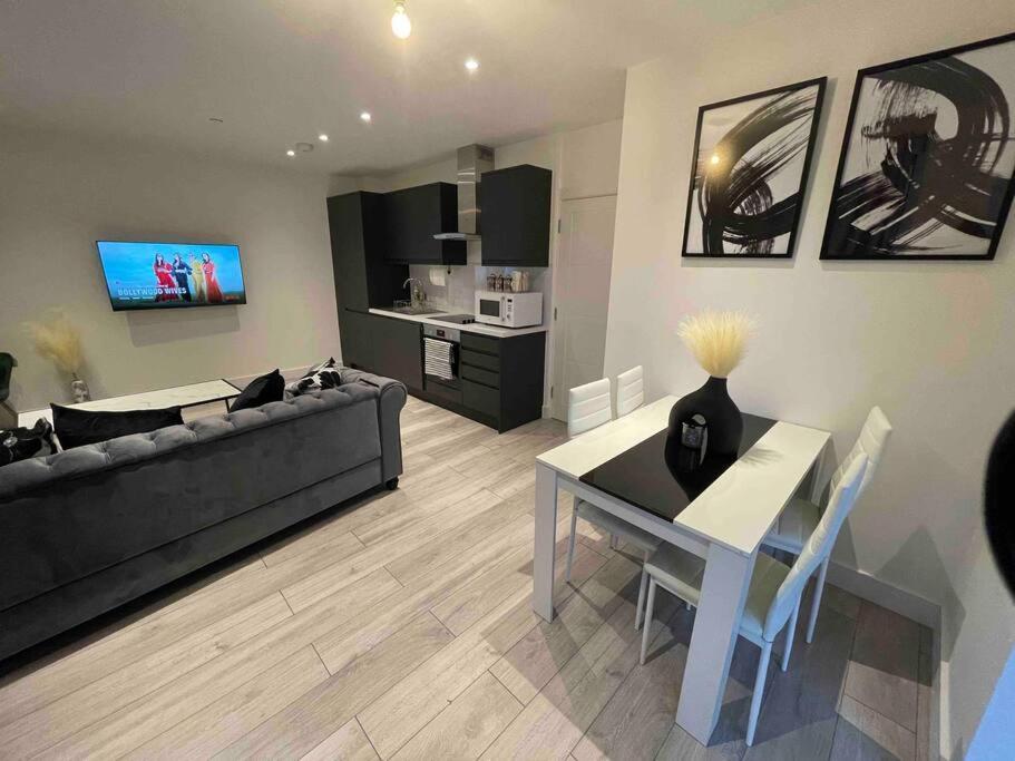 Stylish And Cosy 2 Bedroom Flat In Croydon Extérieur photo