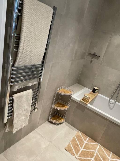 Stylish And Cosy 2 Bedroom Flat In Croydon Extérieur photo